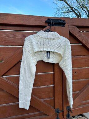 Cream Mock Neck Knit Shrug by Thorn & Fable (Hot Topic)
